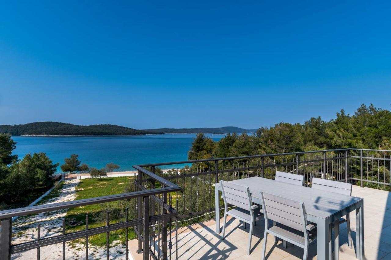 Bijaka Villas&Apartments Милна Экстерьер фото
