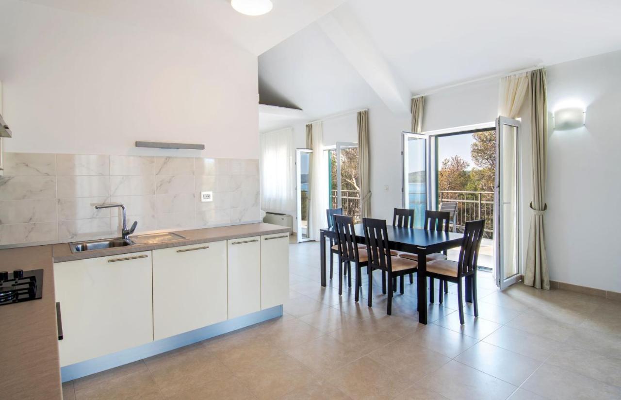 Bijaka Villas&Apartments Милна Номер фото