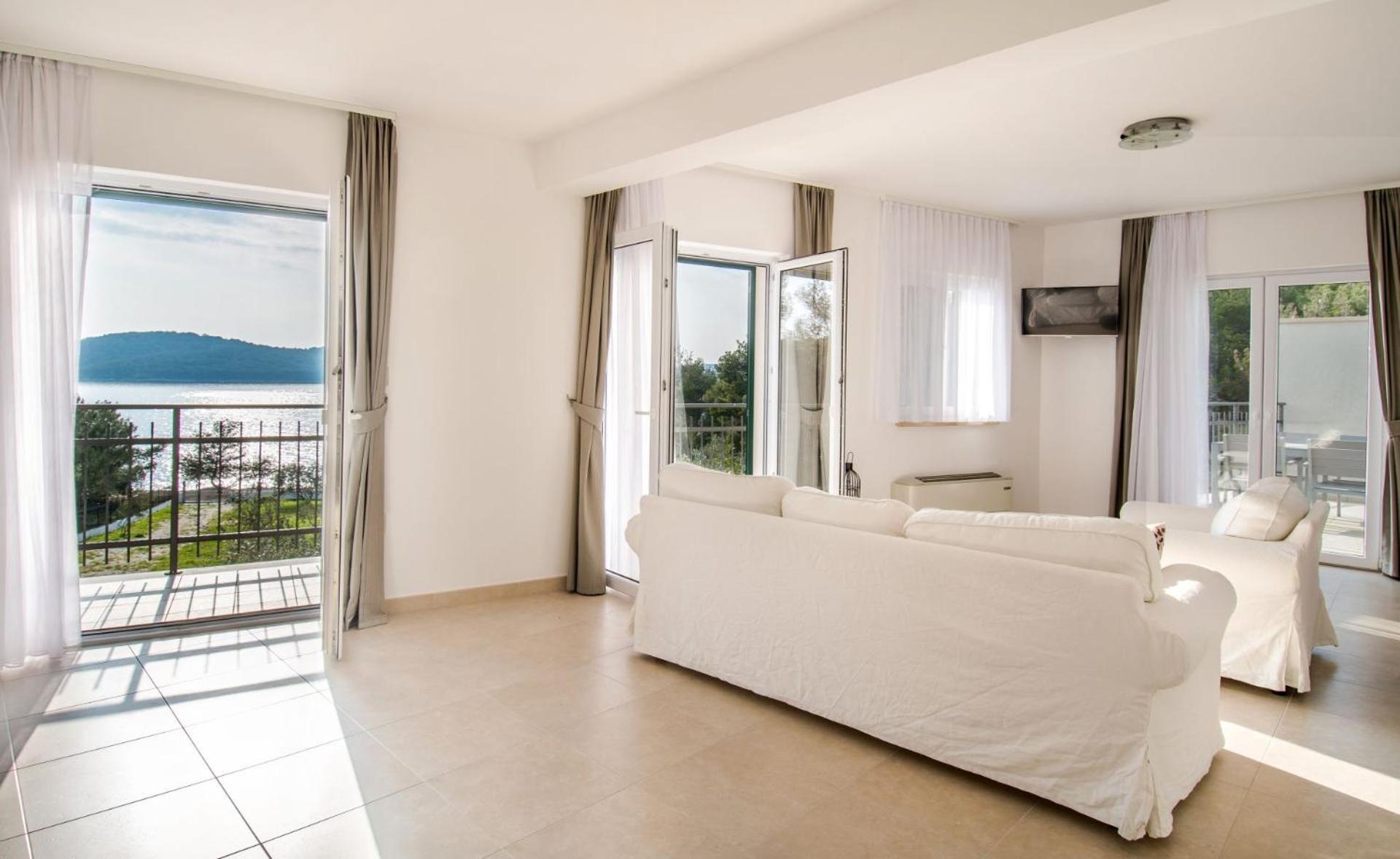 Bijaka Villas&Apartments Милна Номер фото